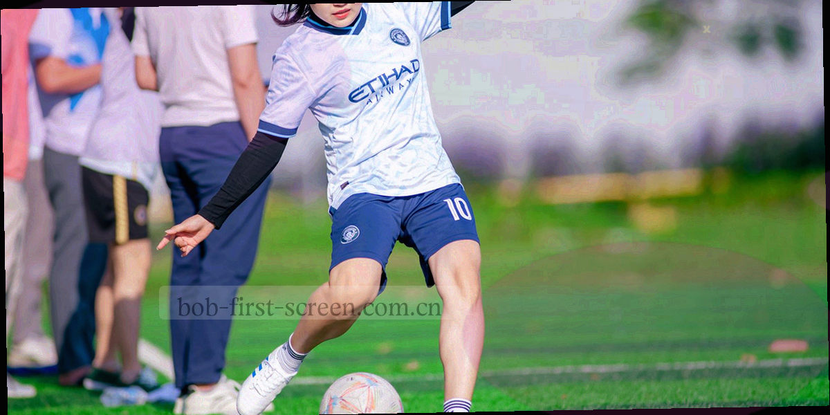 安装包下载进度与版本更新提示的局部画面